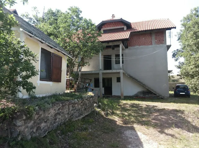 latibor, objekat za stanovanje i rentiranje
