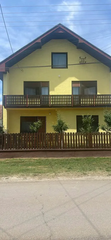 Kuća na prodaju Laćarak-Sremska Mitrovica