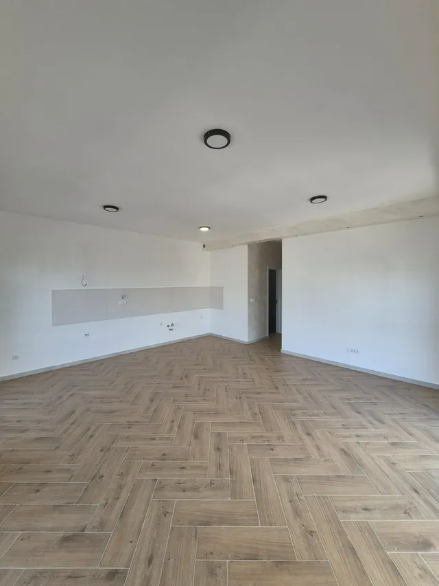 Uknjižen stan, novogradnja, Ledine